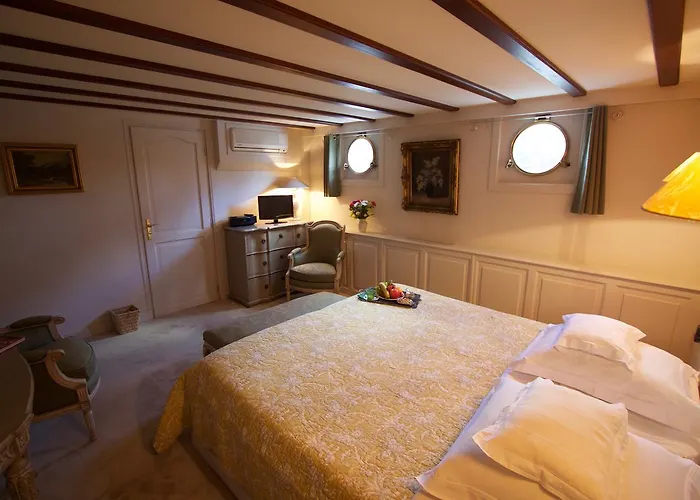 Bed & Breakfast Aurora