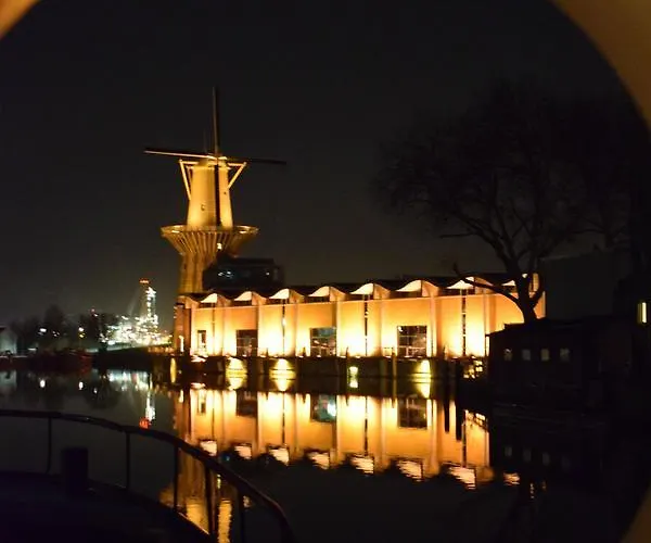 Alojamento de Acomodação e Pequeno-almoço Aurora